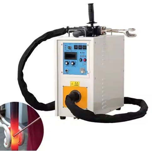 Riscaldatore a induzione da 25 kW per tubi di rame e ottone e per le connessioni di lunga durata negli impianti di produzione di condizionatori d'aria