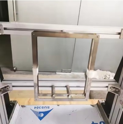 Strumento ISO per la prova del ritardamento della fiamma dei tessuti per materiali tessili per giocattoli