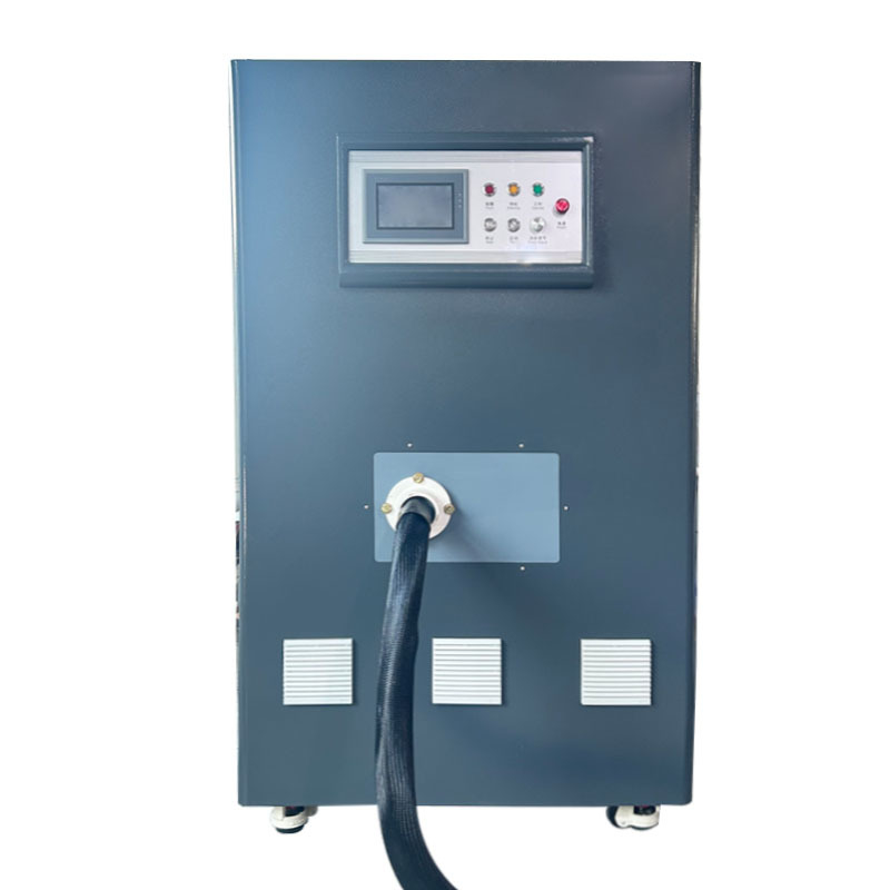 120 kW Macchina elettrica di riscaldamento ad induzione Forno di forgiatura per Bolt Nut Componente di core di forgiatura del martello
