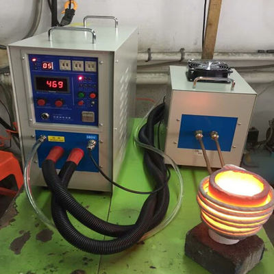 Macchina per sigillatura a induzione portatile con liner per coperchi, macchina per riscaldamento a induzione ad alta frequenza da 25KW, riscaldatore per cuscinetti per set di test elettrici